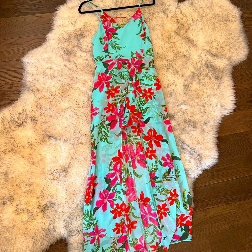 Guess size 4 beautiful Hawaiian dress